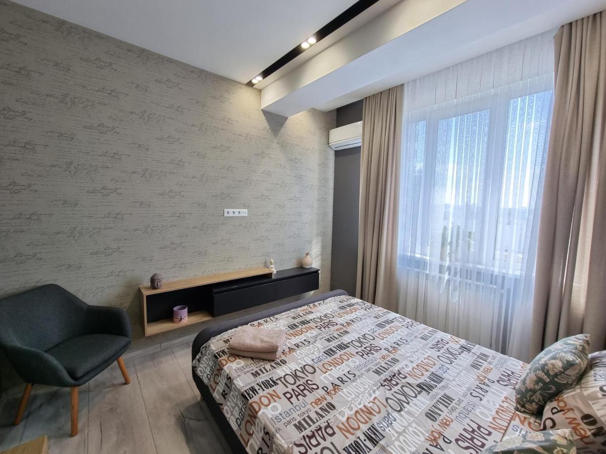 Diplomat The Best Ultra Central Apartaments Chisinau Exterior photo