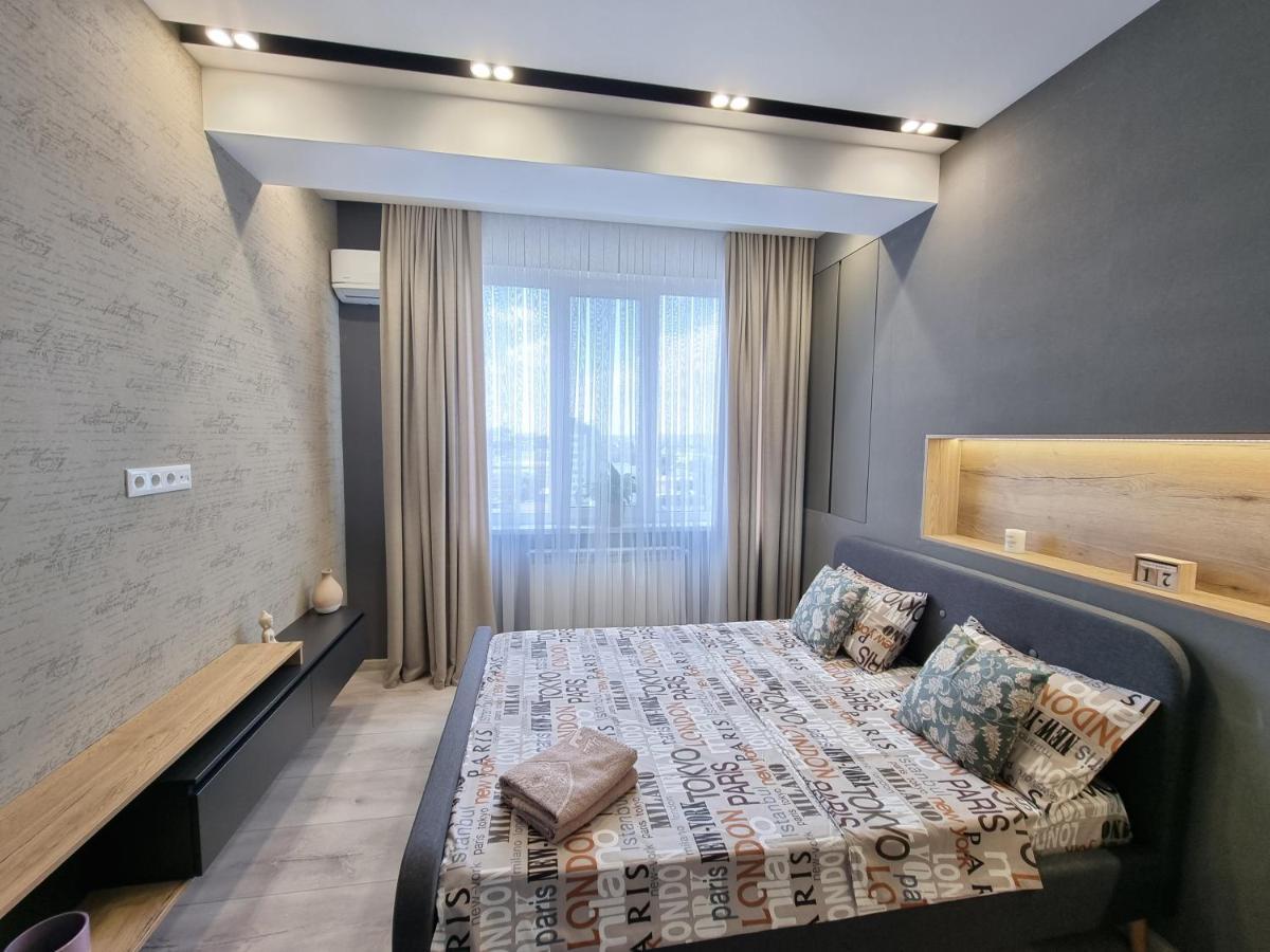 Diplomat The Best Ultra Central Apartaments Chisinau Exterior photo